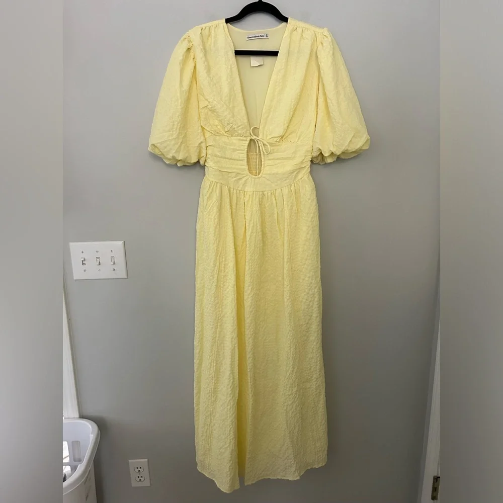 Abercrombie & Fitch Pale Yellow Textured Midi Dress
